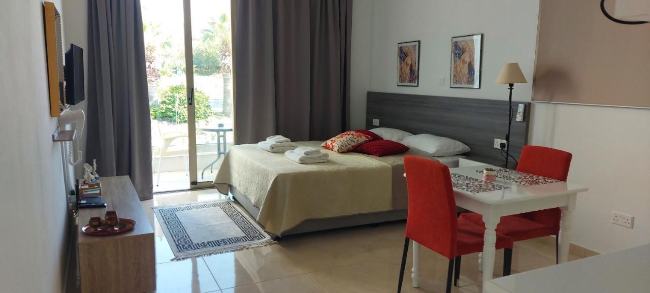 Harmony Seaview Apartments Pafos Exterior foto